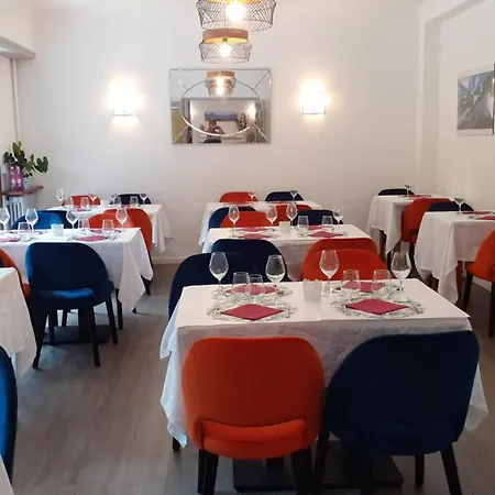Saint Clair Hotel 2*