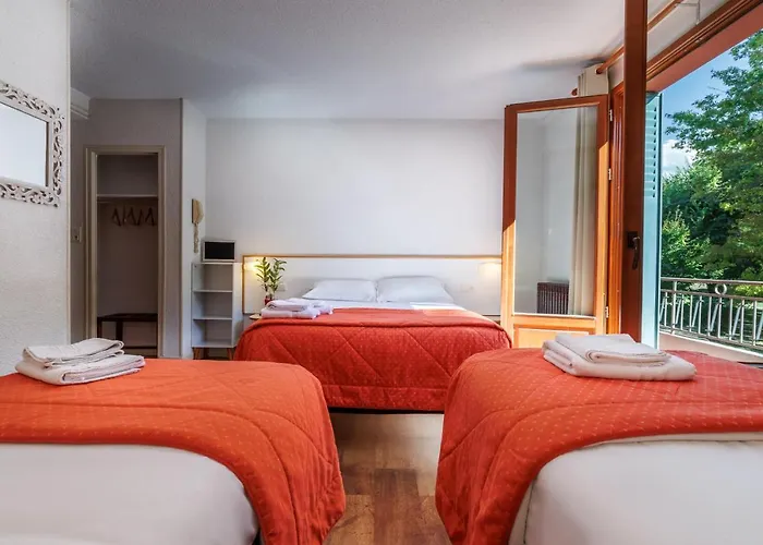 Saint Clair 2* לורדה