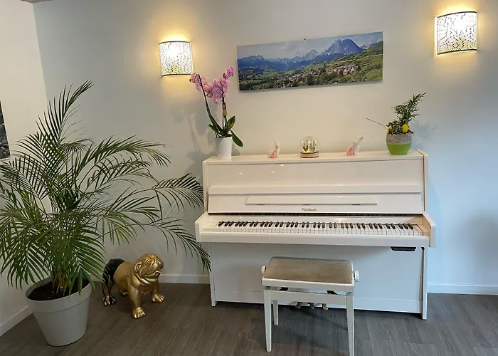 מלון Saint Clair 2*