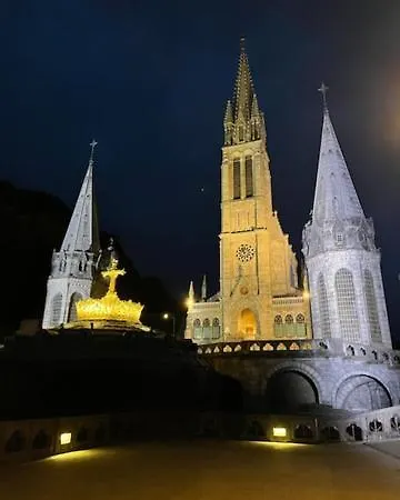 Saint Clair Отель Лурд
