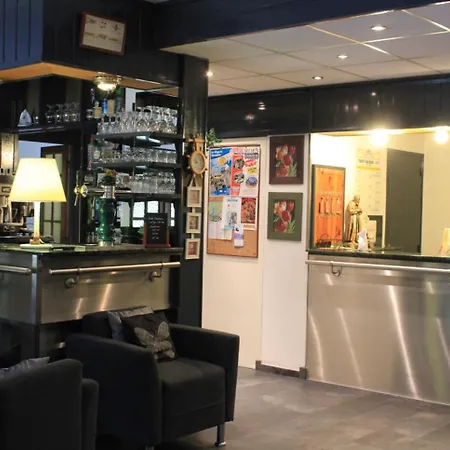 Отель Saint Clair 2*