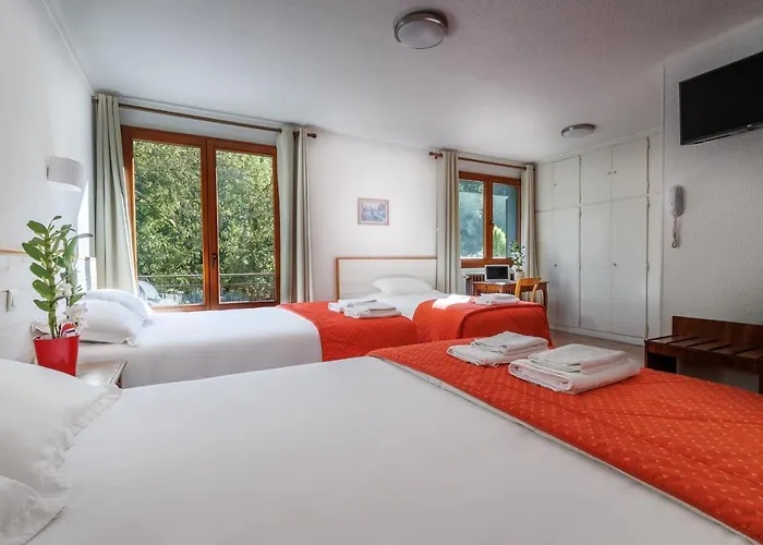 Saint Clair Hotel 2*