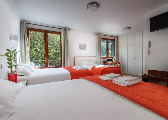 Saint Clair Hotel 2*